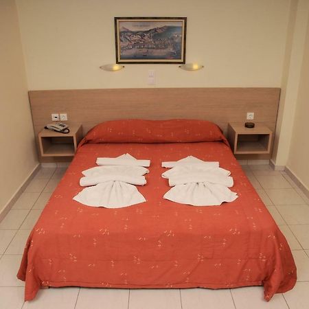 Stella-Katrin Hotel Platanes  Buitenkant foto