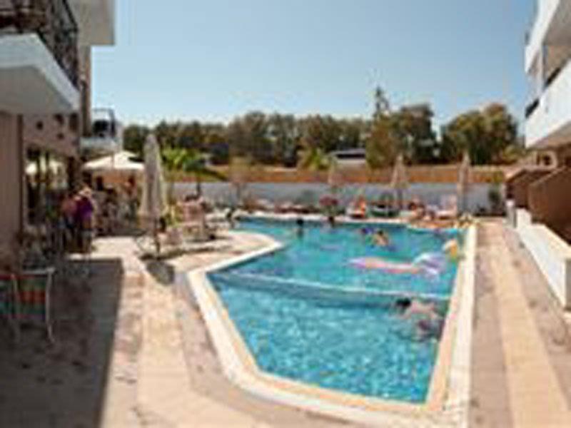 Stella-Katrin Hotel Platanes  Buitenkant foto