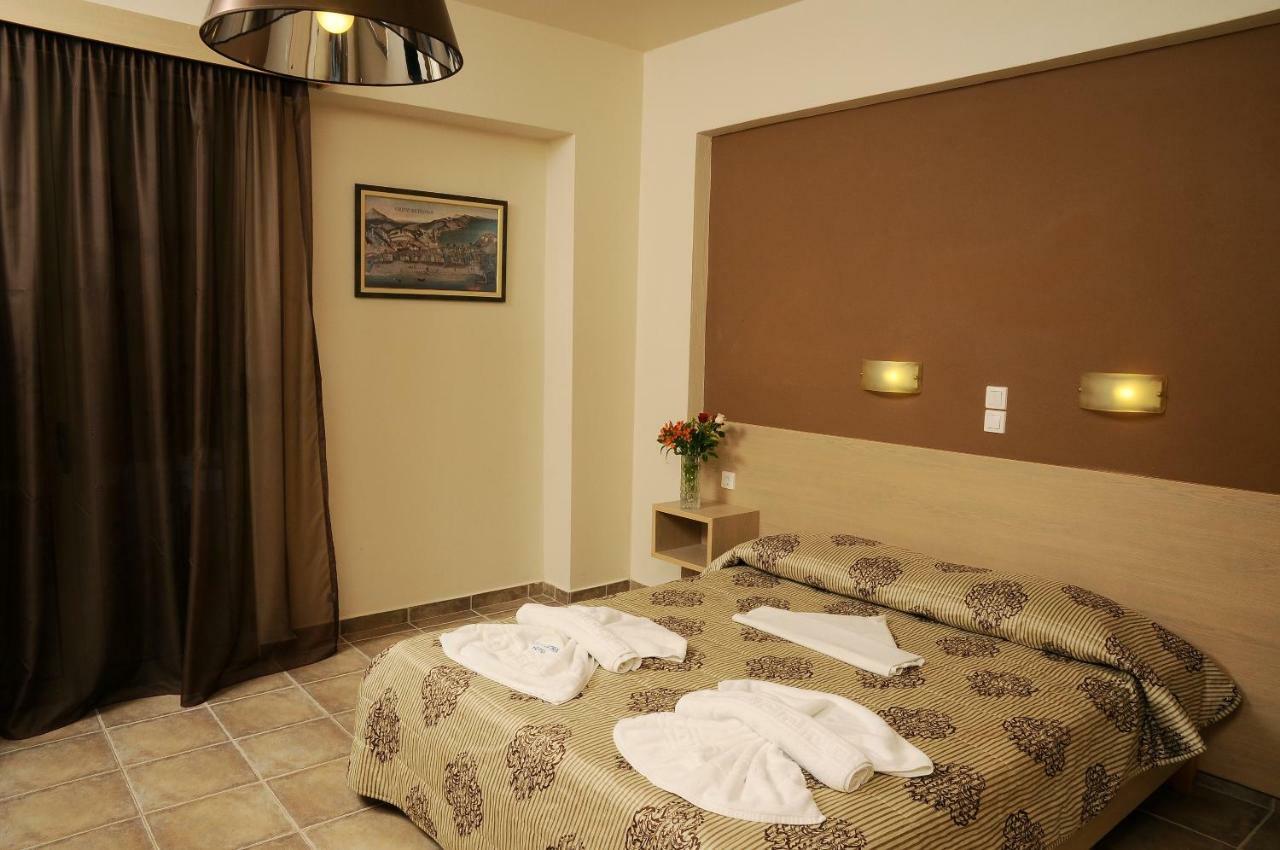 Stella-Katrin Hotel Platanes  Buitenkant foto